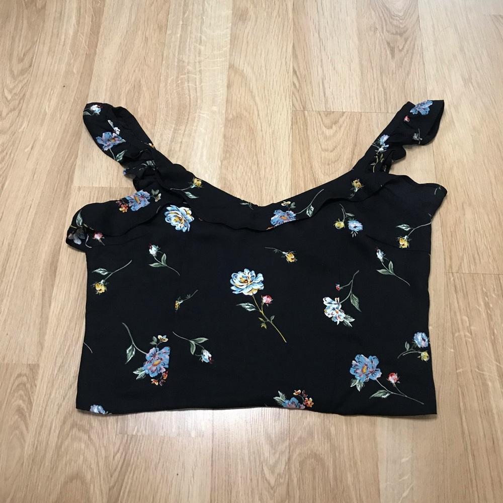 Line & Dot Floral Top